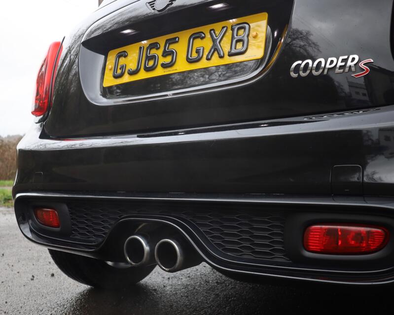 MINI HATCH