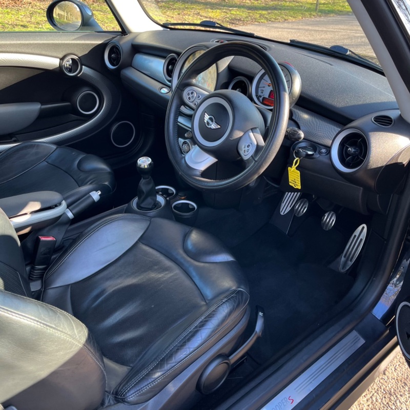 MINI HATCH COOPER S