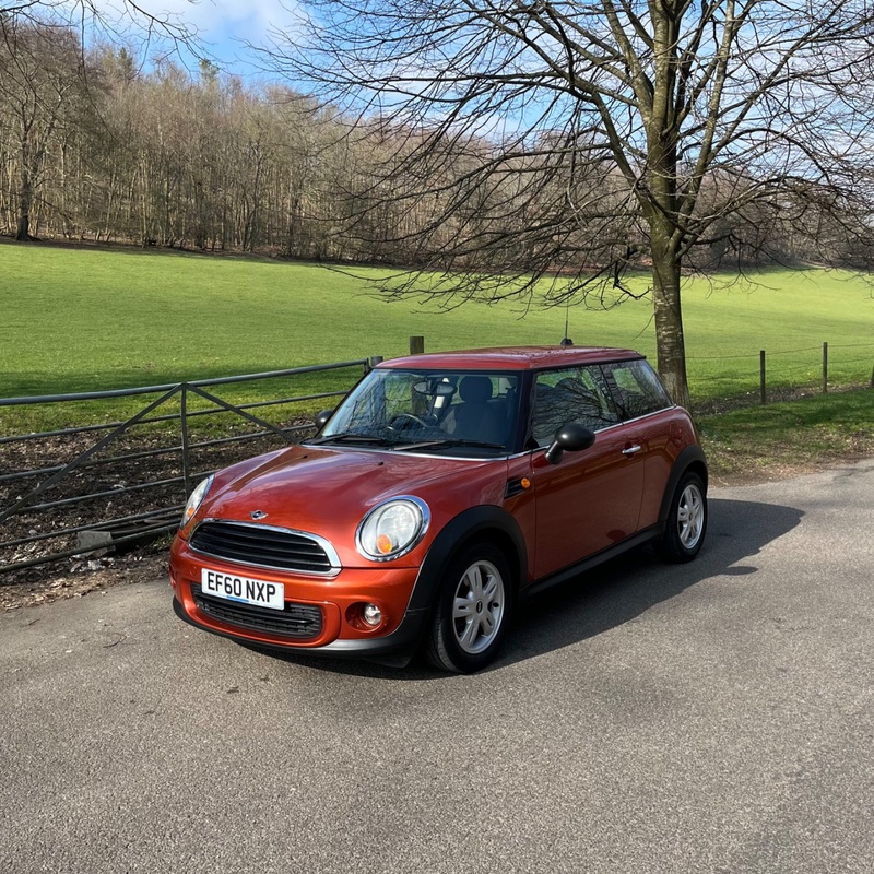 MINI HATCH