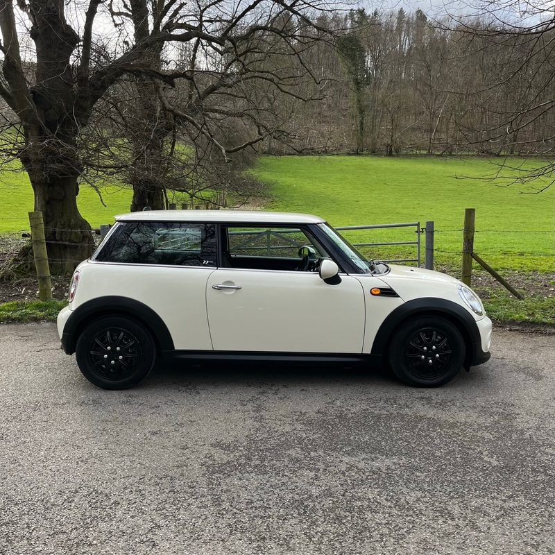 MINI HATCH FIRST