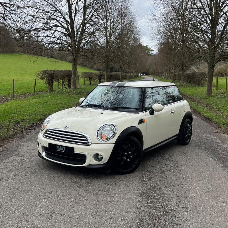 MINI HATCH FIRST