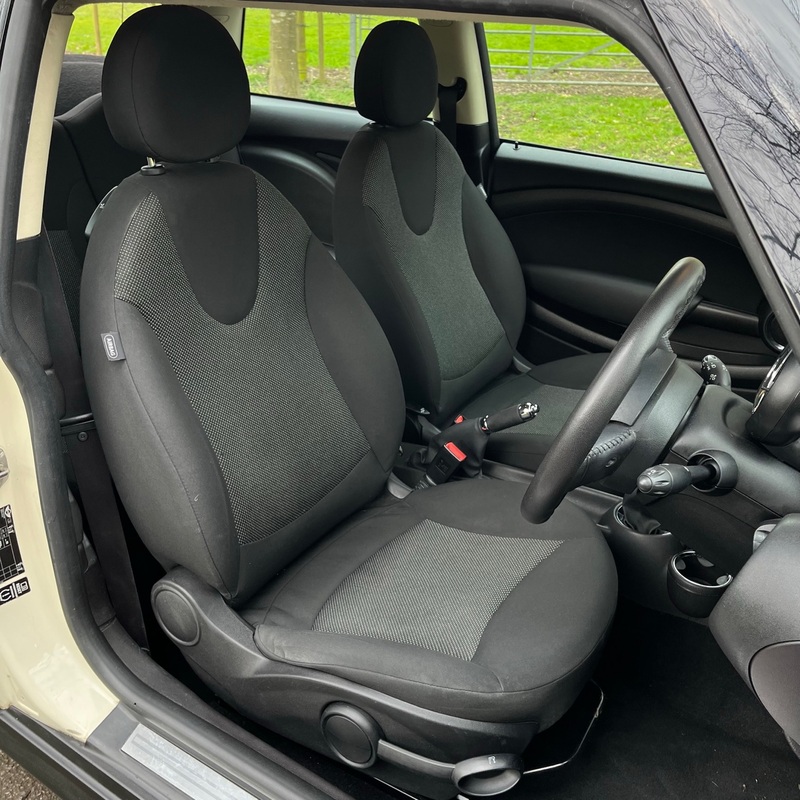 MINI HATCH FIRST
