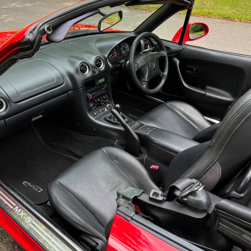 MAZDA MX-5